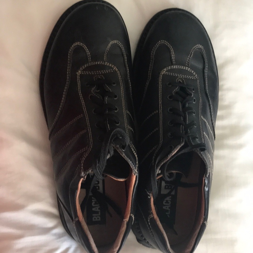 Used men’s black box leather shoes size 11m